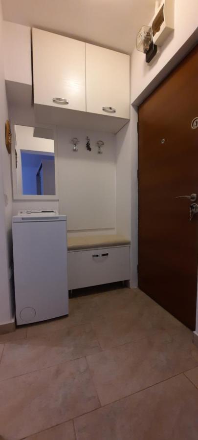 Farmec Studio Apartment Cluj-Napoca Luaran gambar